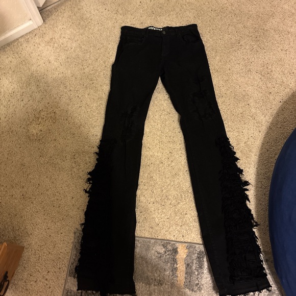 Distressed Black Men Jeans - Picture 1 of 5
